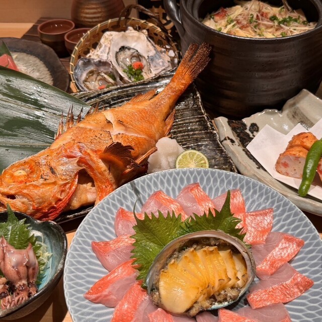 新宿三丁目すぐ！こだわりの金目鯛のしゃぶしゃぶや金目鯛料理をぜひお召し上がりください